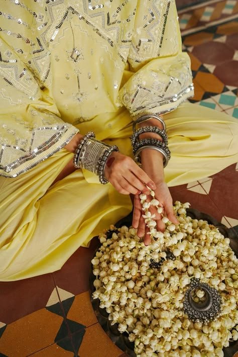 Radha Images