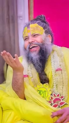 Premanand Ji Maharaj smile photo