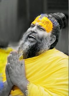 Premanand Ji Maharaj smile photo