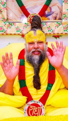 Premanand Ji Maharaj smile photo