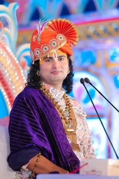 Aniruddhacharya photo