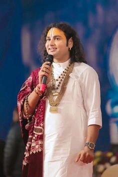 Aniruddhacharya photo