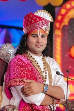 Aniruddhacharya photo