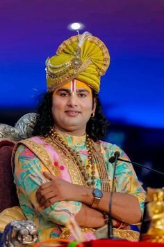 Aniruddhacharya photo