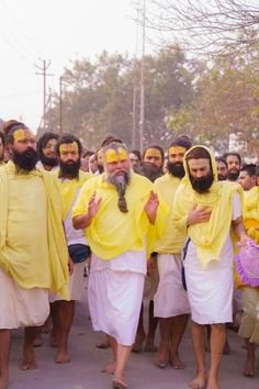 premanand ji maharaj photo full